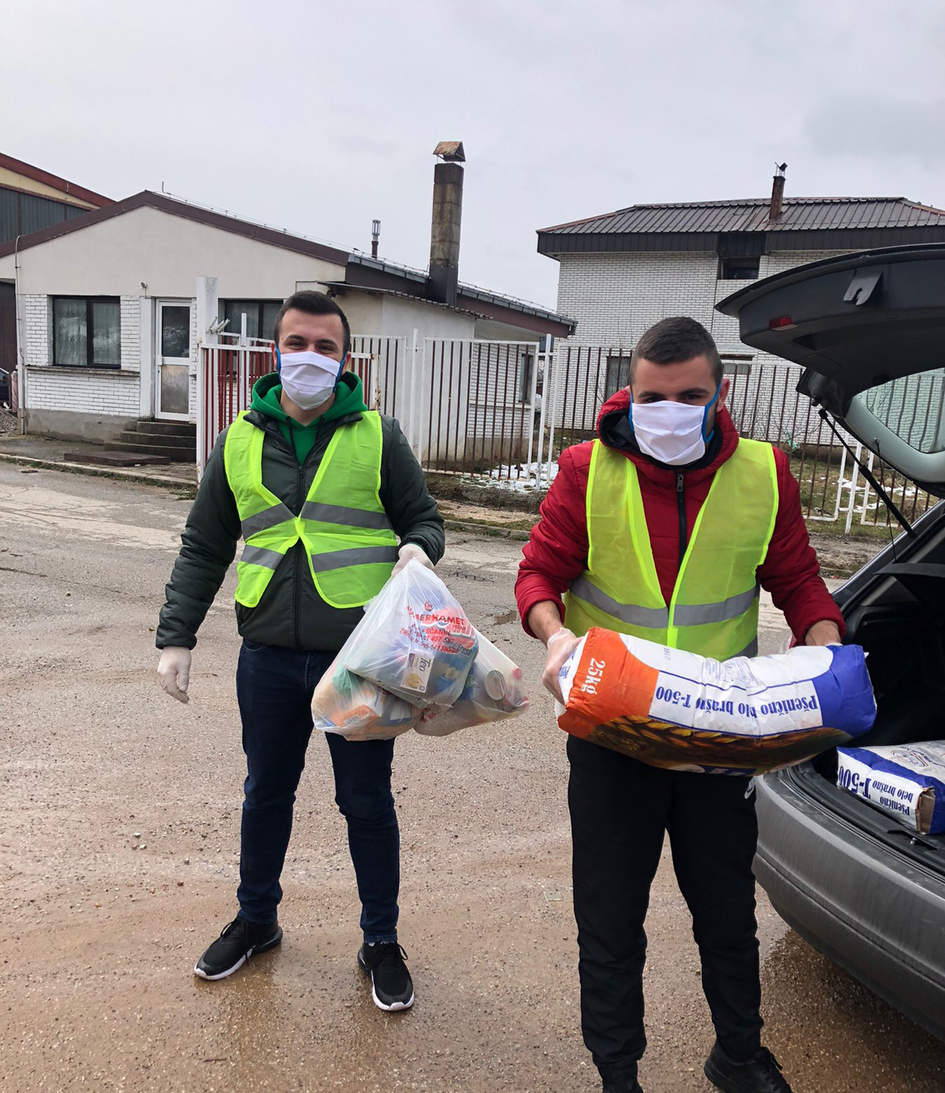 Članovi rožajskog Foruma mladih BS učestvovali u humanitarnoj akciji